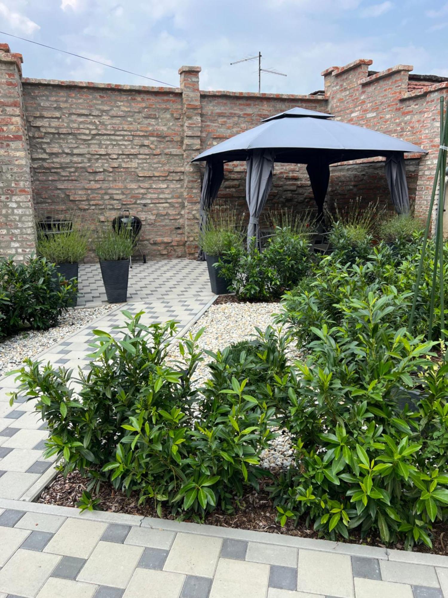 La Luna Premium Deluxe Apartment With Free Jacuzzi, Bikes & Covered Parking Nasice Dış mekan fotoğraf